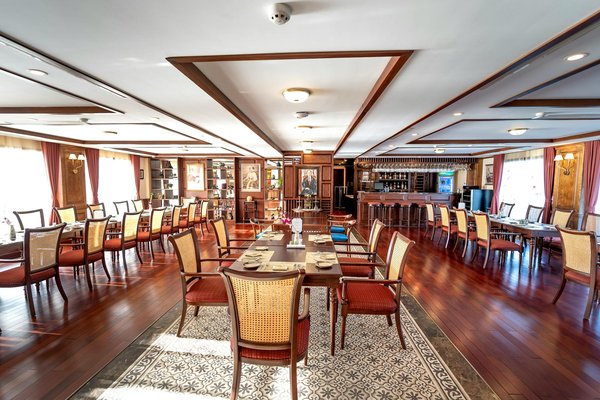 Le service en salle dans un restaurant de fruits de mer